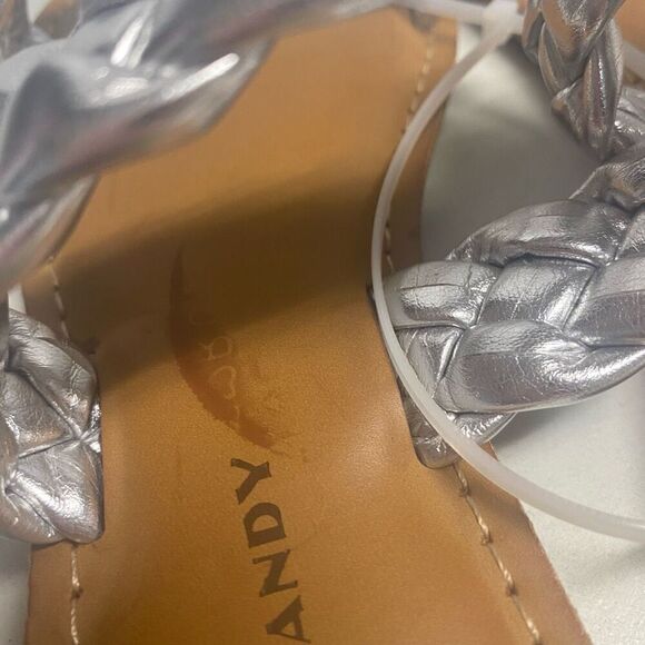 ROCK & CANDY by Zigi Jera Braided Silver Slip On Sandals Size 8 New With Defects - Picture 8 of 11